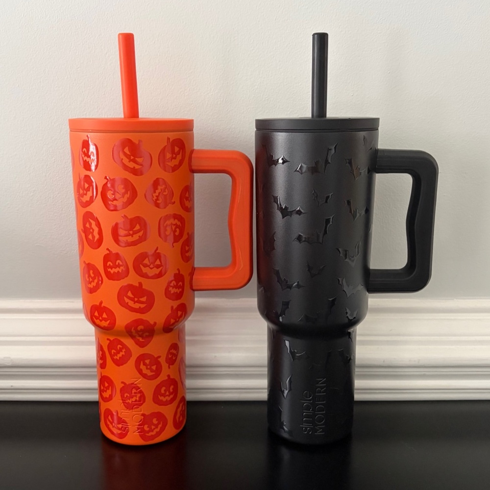 Simple Modern Halloween 40oz. signature trek tumblers